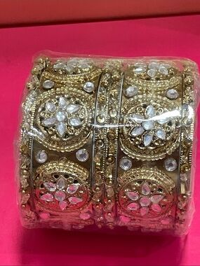 Gold Floral Kundan-Style Women’s Bangle Set